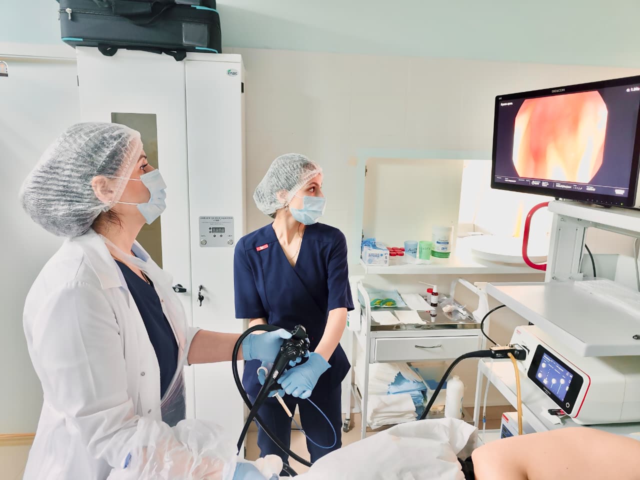 ФГДС (гастроскопия) - 3600 руб.