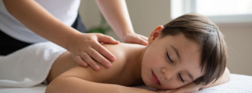 Детский массаж шейно-воротниковой зоны для школьников